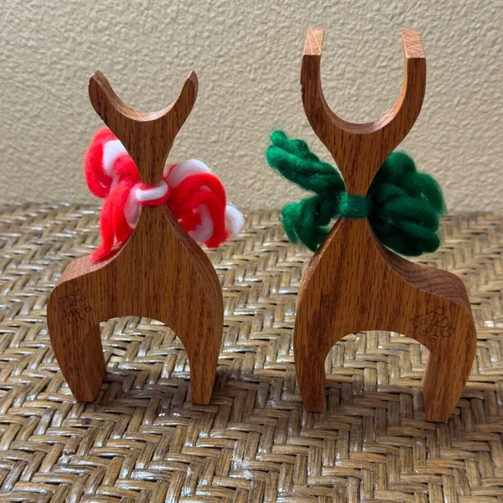 Vintage Handcrafted Wooden Reindeer Figurines With Red & Green Wool Bows 1986 - Picture 2 of 7